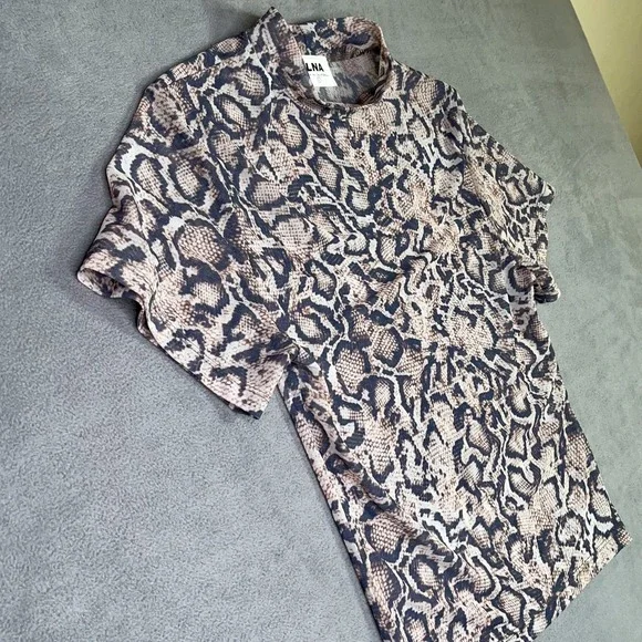 LNA Top Womens Large Snakeskin Mesh Mock Neck Short Sleeve Snake Print Fitted - Picture 3 of 8